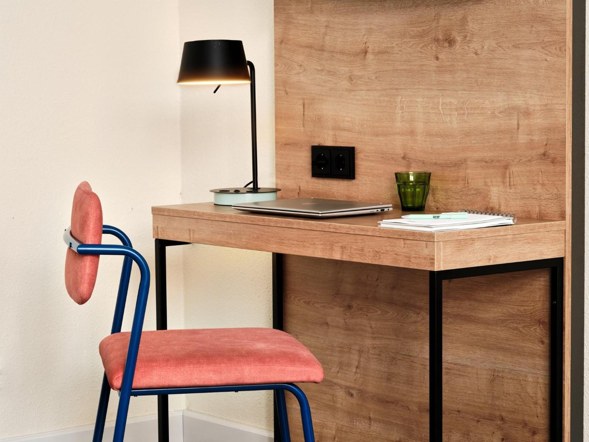 Garner - Schoeneberg By Ihg Hotel 3*